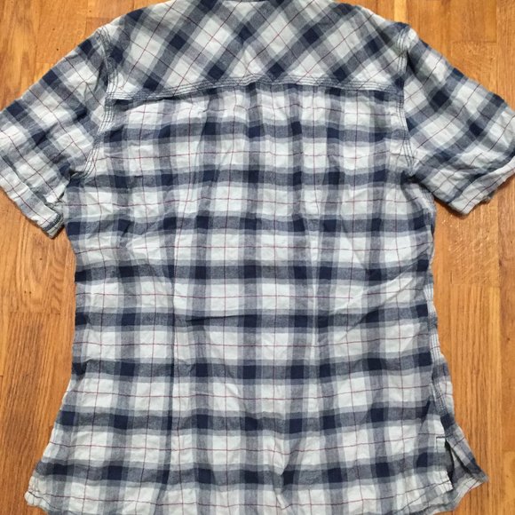 2/$25 Carhartt Button down Shirt - Picture 8 of 10